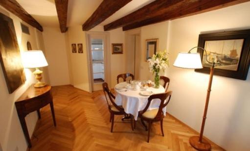 Lmv - Exclusive Apartment